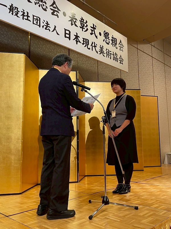 18 関西・大阪21世紀協会賞 雀 蜂子(香川 史子) 阿吽 F80